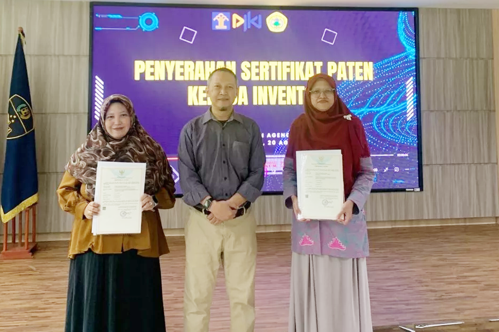 Dosen Universitas Serang Raya Terima Penghargaan Inventor Hak Paten dan Hak Cipta