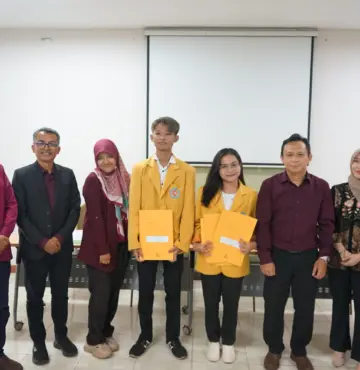 UNSERA Dukung Prestasi Akademik dan Non-Akademik Melalui Apresiasi Hibah Mahasiswa Berprestasi 2025